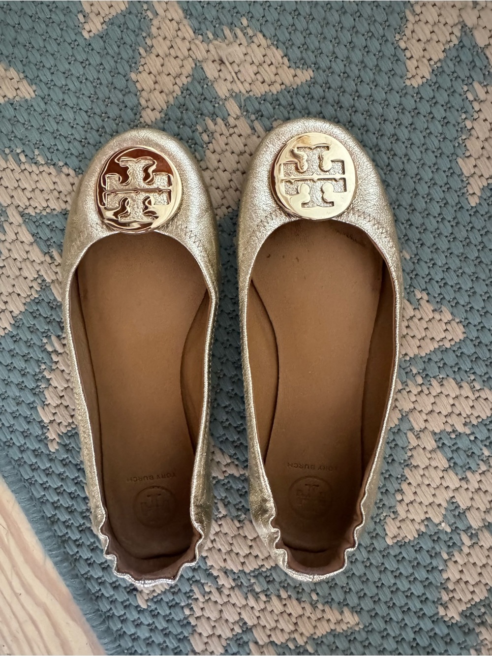 Tory Burch Gold Logo Emery Ballet Flats size 8